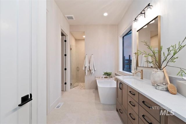 9989 W Bouvardia St, Star, ID 83669