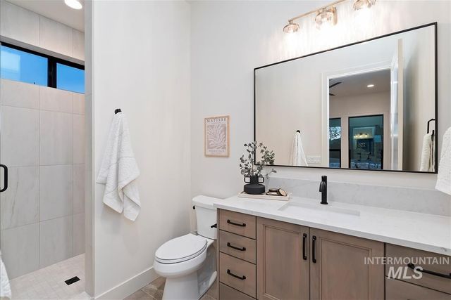 9989 W Bouvardia St, Star, ID 83669