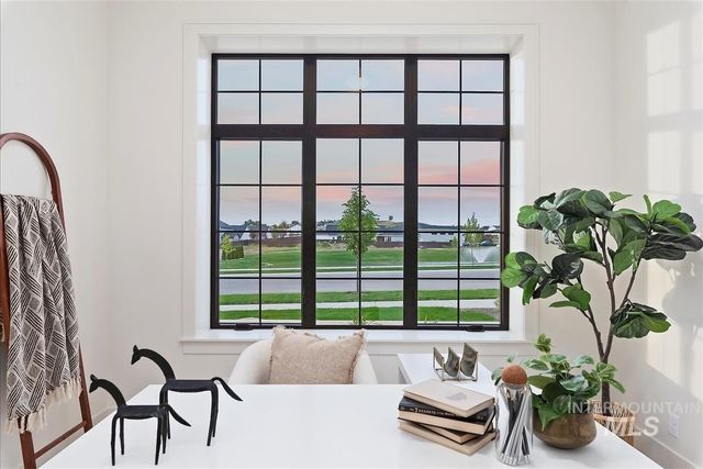 9989 W Bouvardia St, Star, ID 83669