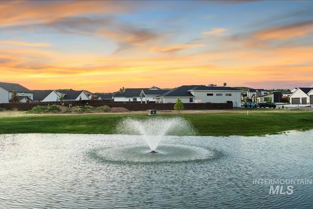 9989 W Bouvardia St, Star, ID 83669