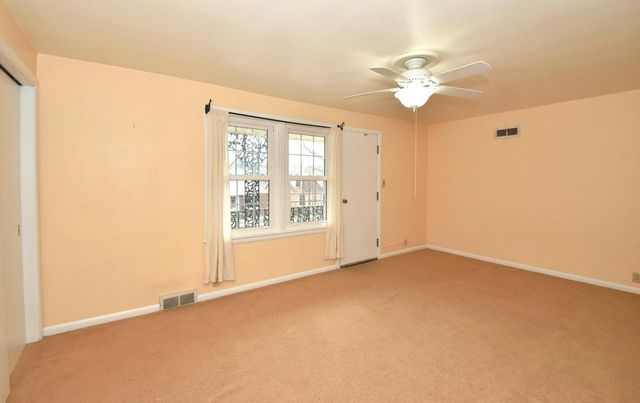 7200 W Locust STREET, Milwaukee, WI 53210