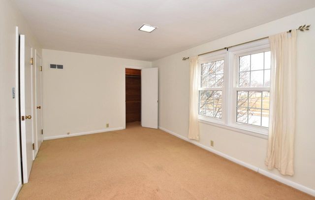 7200 W Locust STREET, Milwaukee, WI 53210