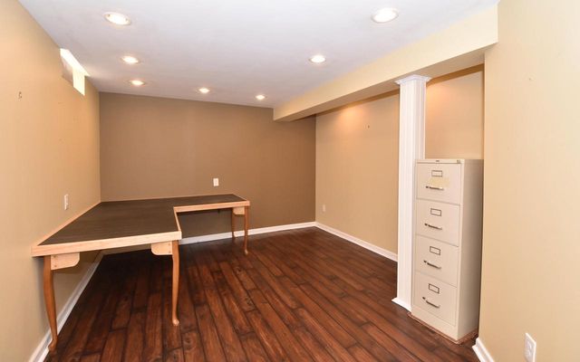 7200 W Locust STREET, Milwaukee, WI 53210