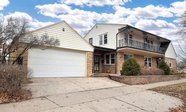 7200 W Locust STREET, Milwaukee, WI 53210