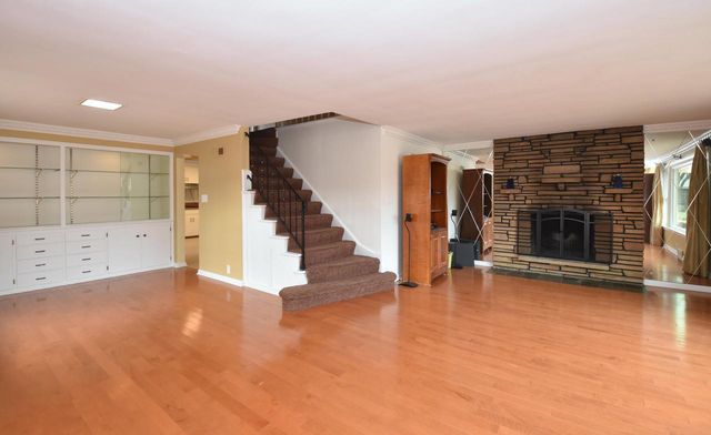 7200 W Locust STREET, Milwaukee, WI 53210