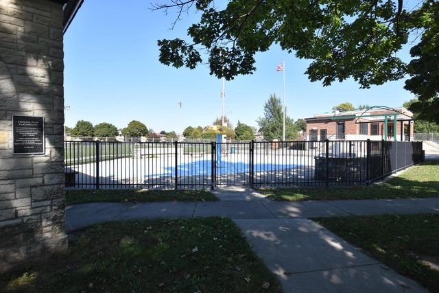 7200 W Locust STREET, Milwaukee, WI 53210