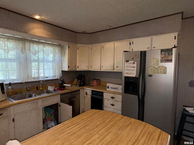 1020 SIMMONS Street, Metropolis, IL 62960