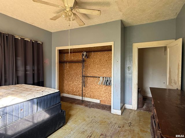 1020 SIMMONS Street, Metropolis, IL 62960