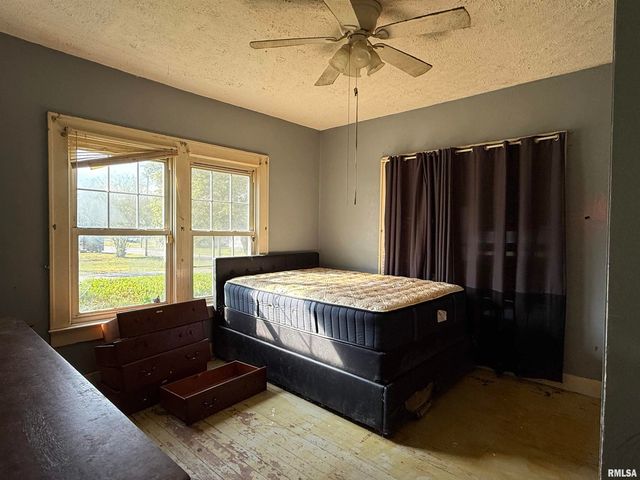 1020 SIMMONS Street, Metropolis, IL 62960