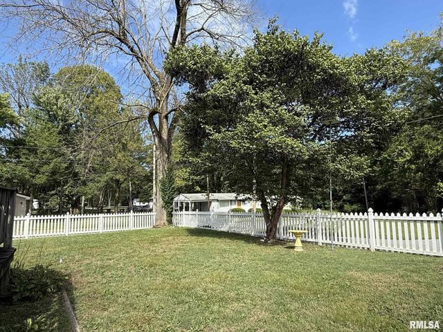 1020 SIMMONS Street, Metropolis, IL 62960