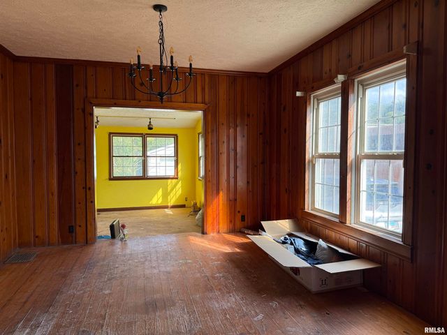 1020 SIMMONS Street, Metropolis, IL 62960