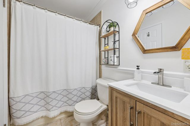 409 Country Club Lane, Pomona, NY 10970