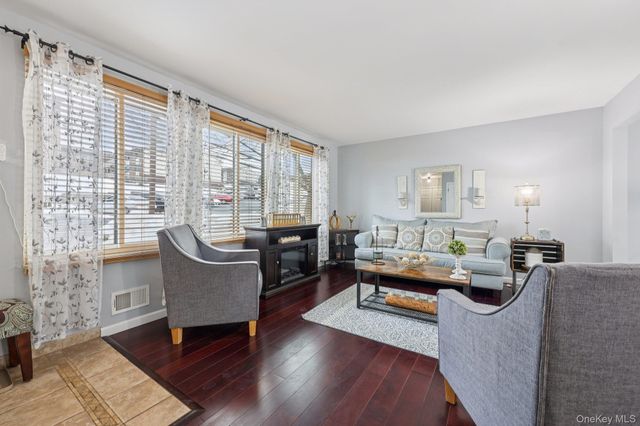 409 Country Club Lane, Pomona, NY 10970