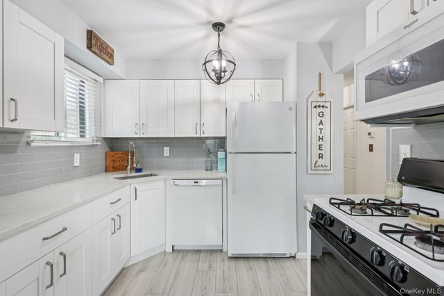 409 Country Club Lane, Pomona, NY 10970