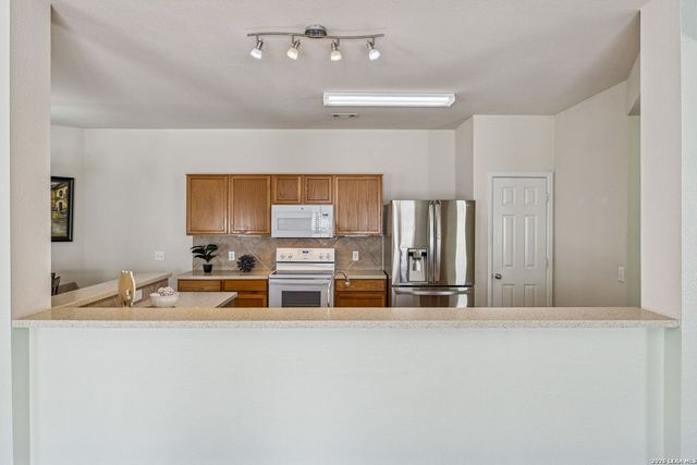 10319 Grand Club, San Antonio, TX 78239