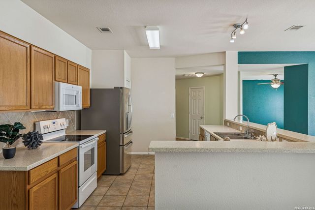 10319 Grand Club, San Antonio, TX 78239