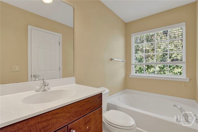 14 Winter Lake Circle, Savannah, GA 31407