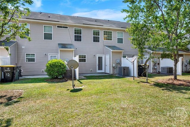 14 Winter Lake Circle, Savannah, GA 31407