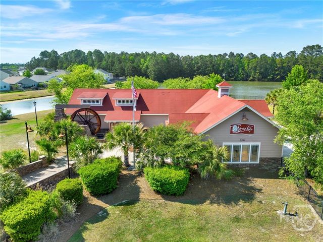 14 Winter Lake Circle, Savannah, GA 31407