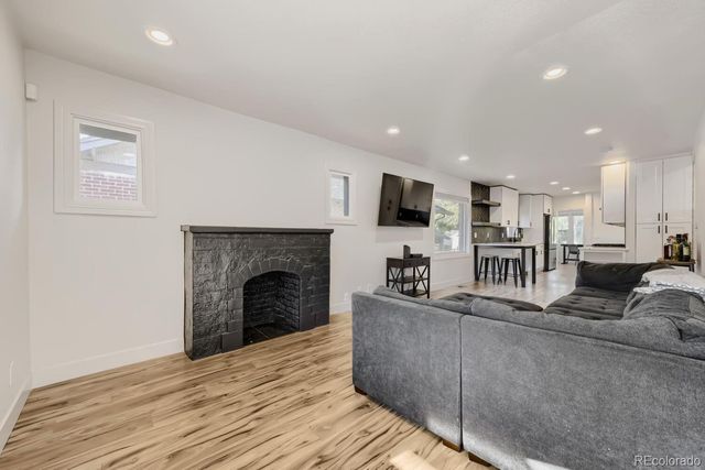 4200 Tejon Street, Denver, CO 80211