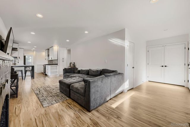 4200 Tejon Street, Denver, CO 80211