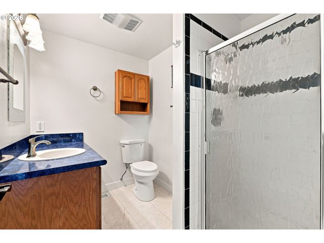 6633 Se 83RD Ave, Portland, OR 97266