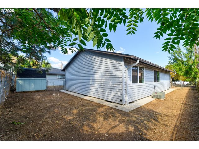 6633 Se 83RD Ave, Portland, OR 97266