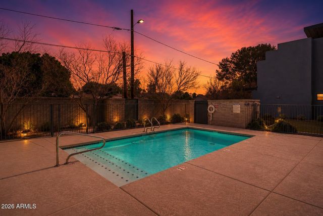 2825 N 42ND Street 5, Phoenix, AZ 85008