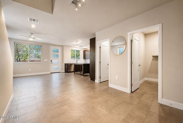 2825 N 42ND Street 5, Phoenix, AZ 85008