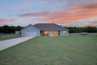 498 Dexter Lane, Poolville, TX 76487