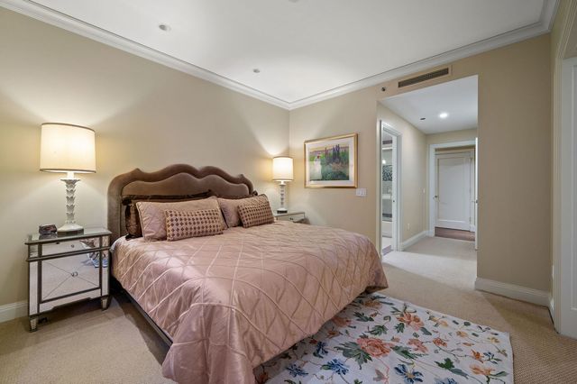 840 N LAKE SHORE Drive 603, Chicago, IL 60611