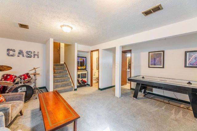 2986 Woodloop Lane, Columbus, OH 43204