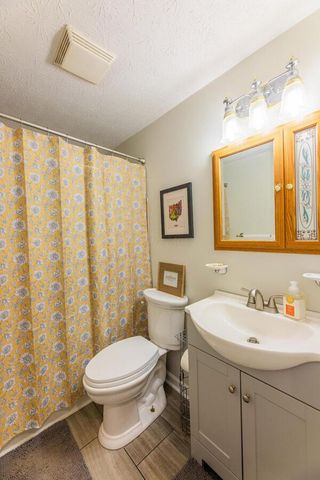 2986 Woodloop Lane, Columbus, OH 43204