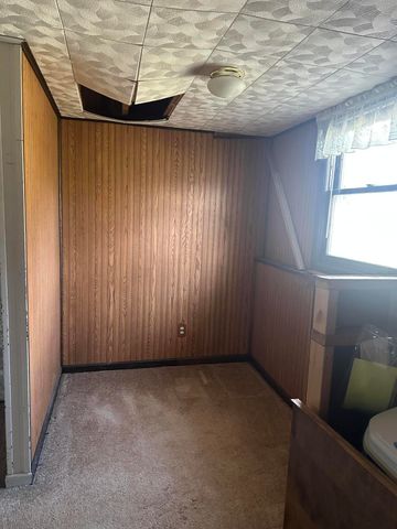 67 Brookview Lane, Valparaiso, IN 46385