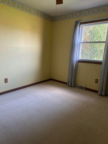 67 Brookview Lane, Valparaiso, IN 46385