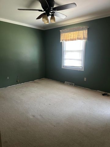 67 Brookview Lane, Valparaiso, IN 46385