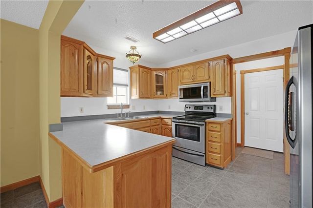 210 Parkway Drive, Warrensburg, MO 64093