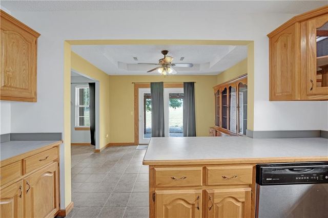 210 Parkway Drive, Warrensburg, MO 64093