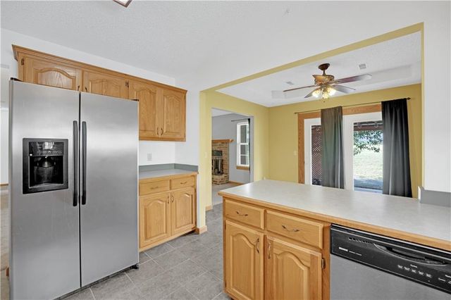 210 Parkway Drive, Warrensburg, MO 64093