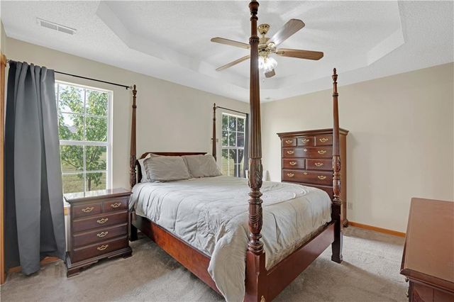 210 Parkway Drive, Warrensburg, MO 64093