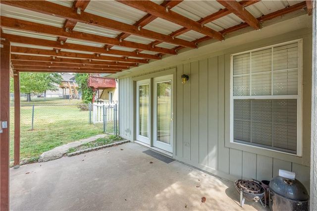 210 Parkway Drive, Warrensburg, MO 64093