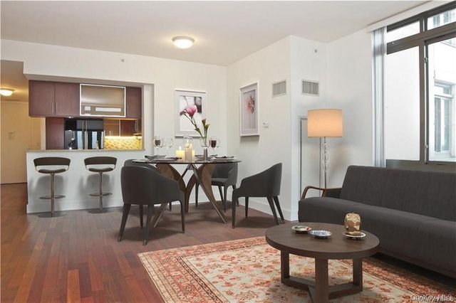 175 Huguenot Street 2207, New Rochelle, NY 10801