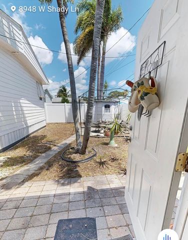 8948 W Shady Lane, Boynton Beach, FL 33436