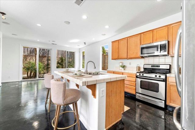 21 La Jolla Street, Watsonville, CA 95076