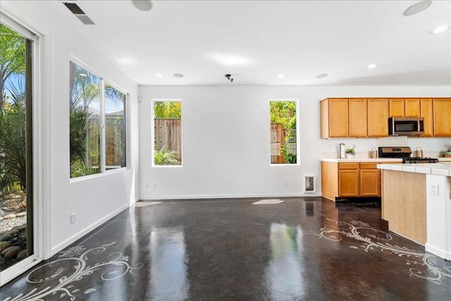 21 La Jolla Street, Watsonville, CA 95076