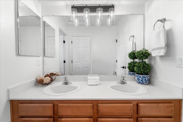 21 La Jolla Street, Watsonville, CA 95076