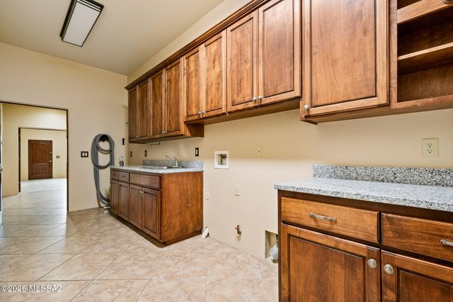 4103 N Lindstrom Place, Tucson, AZ 85750