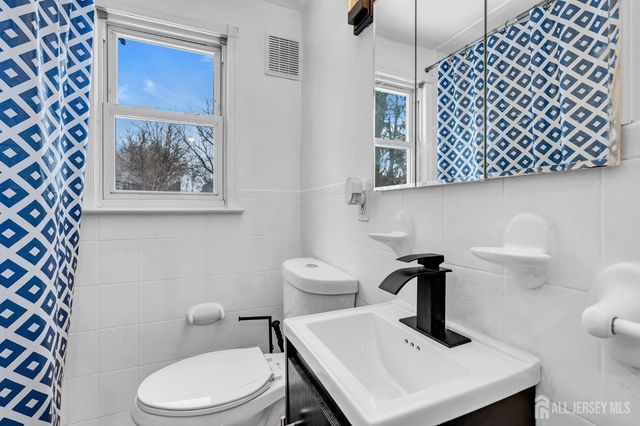 821 Front Street, Dunellen, NJ 08812