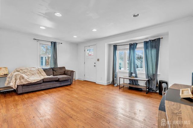 821 Front Street, Dunellen, NJ 08812