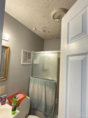 524 Maple Street, Cincinnati, OH 45216